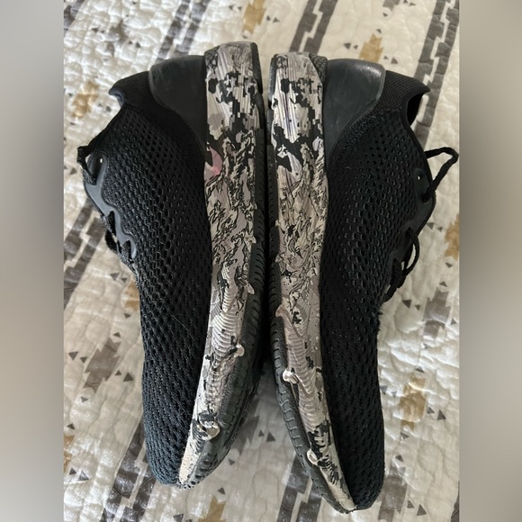Under Armour Hovr Sonic 4 Rflt Camo Running Shoes - Mens 8 - Picture 4 of 6